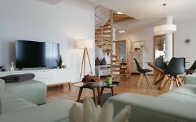 Deluxe Maisonette Apartment Prestige 1